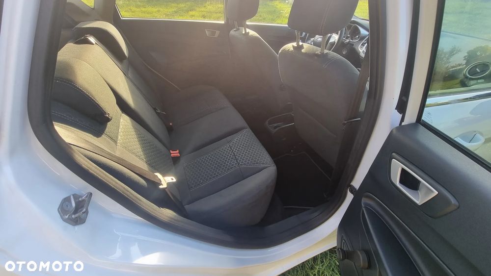 Ford Fiesta - 13