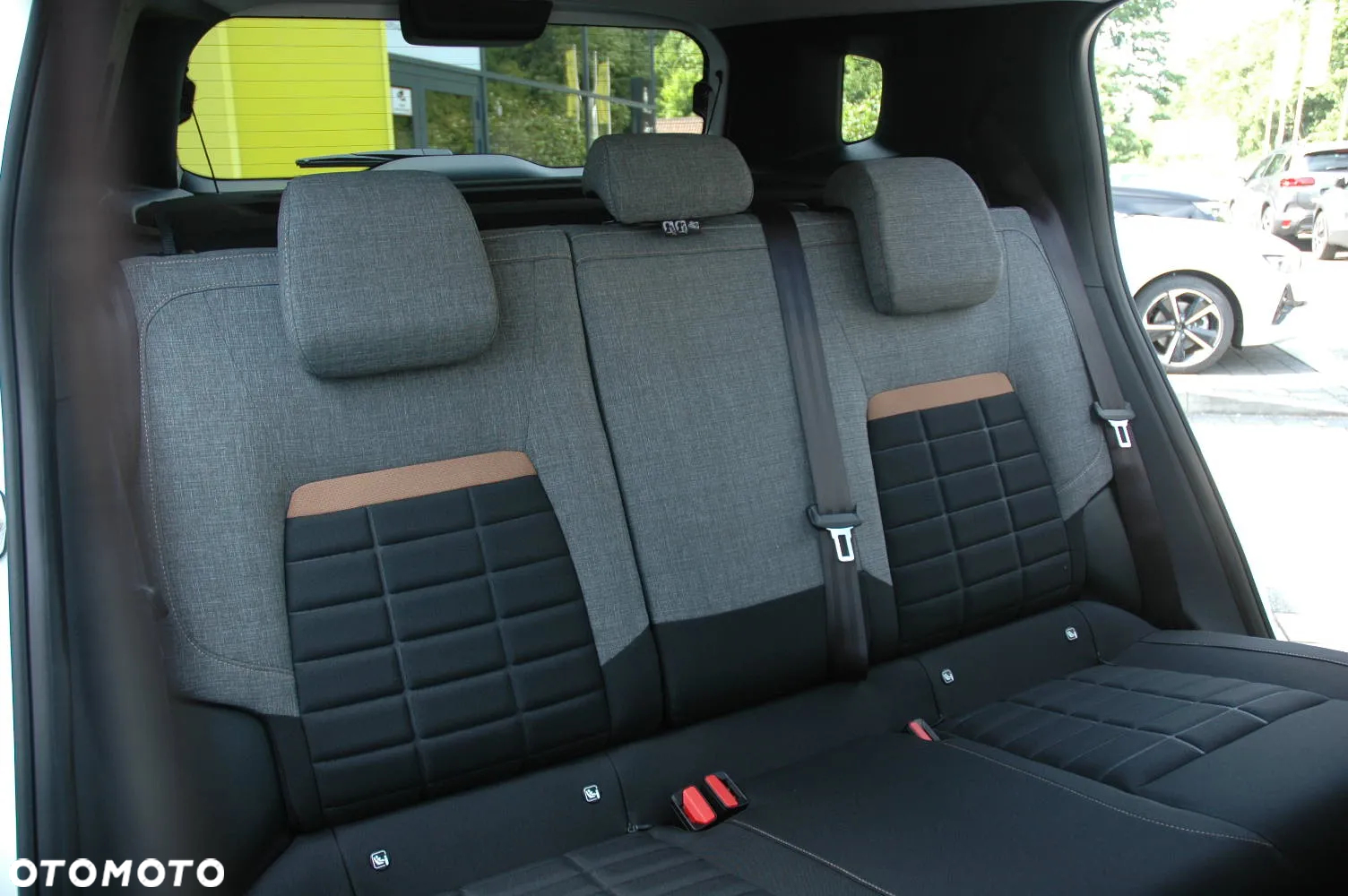Citroën C3 Aircross 1.2 Turbo Plus S&S - 8