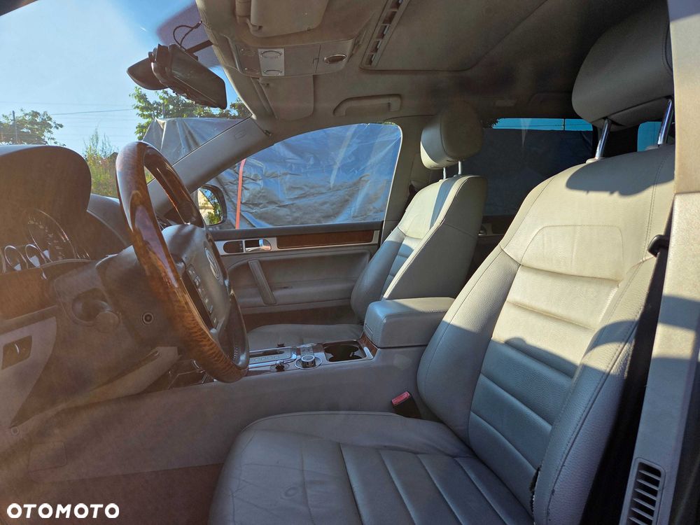 Volkswagen Touareg - 6