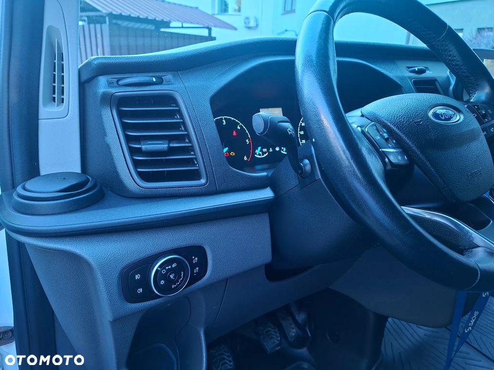 Ford Transit Custom - 19