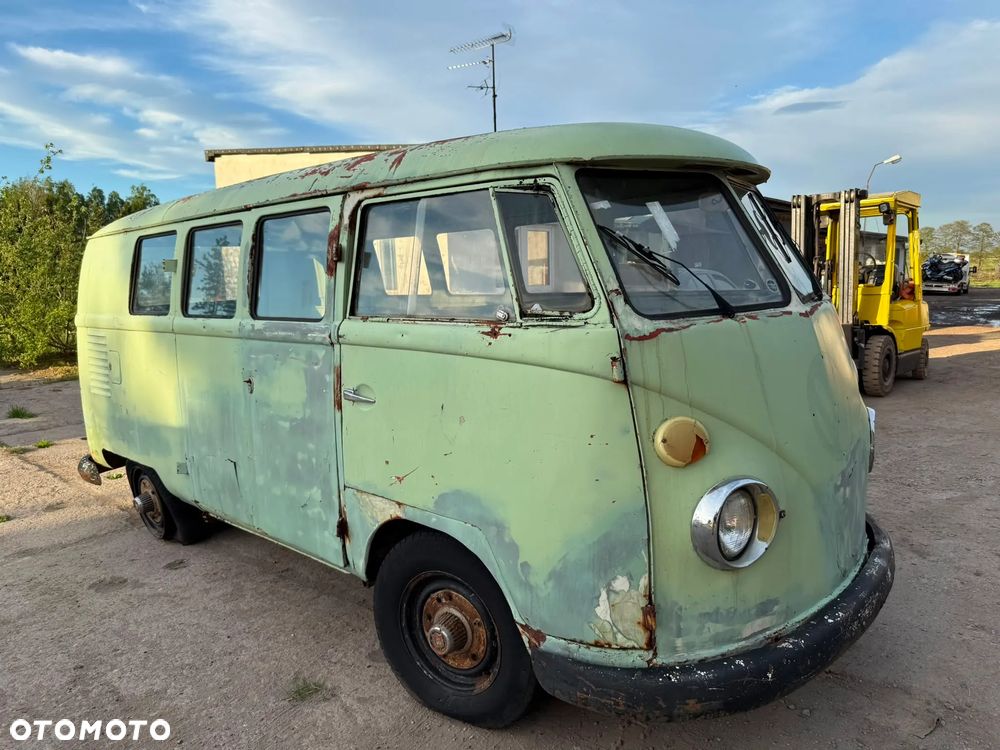 Volkswagen Transporter - 9