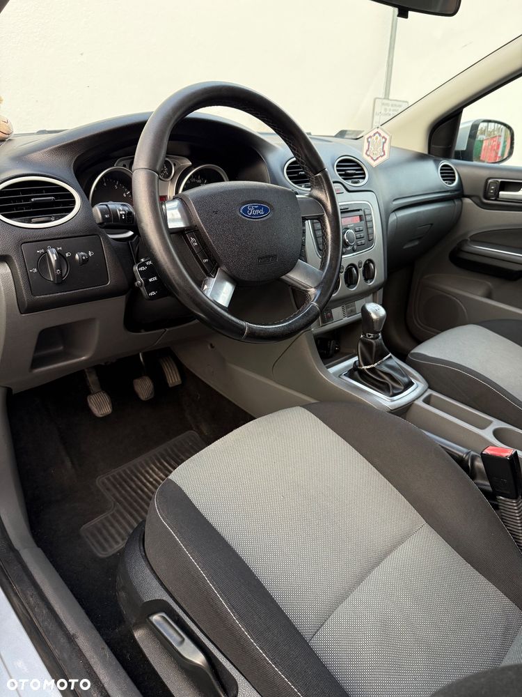 Ford Focus 1.6 Ambiente EU5 - 6