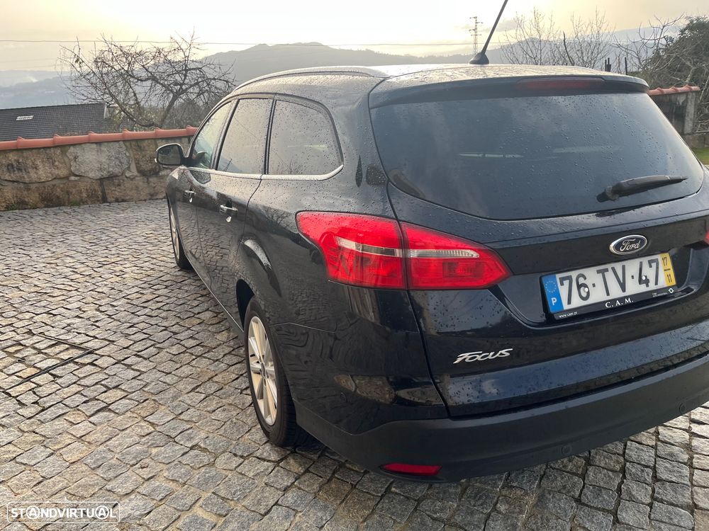 Ford Focus SW 1.0 EcoBoost Titanium - 6