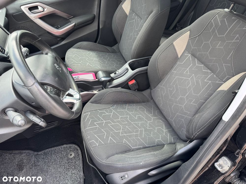 Peugeot 2008 - 14