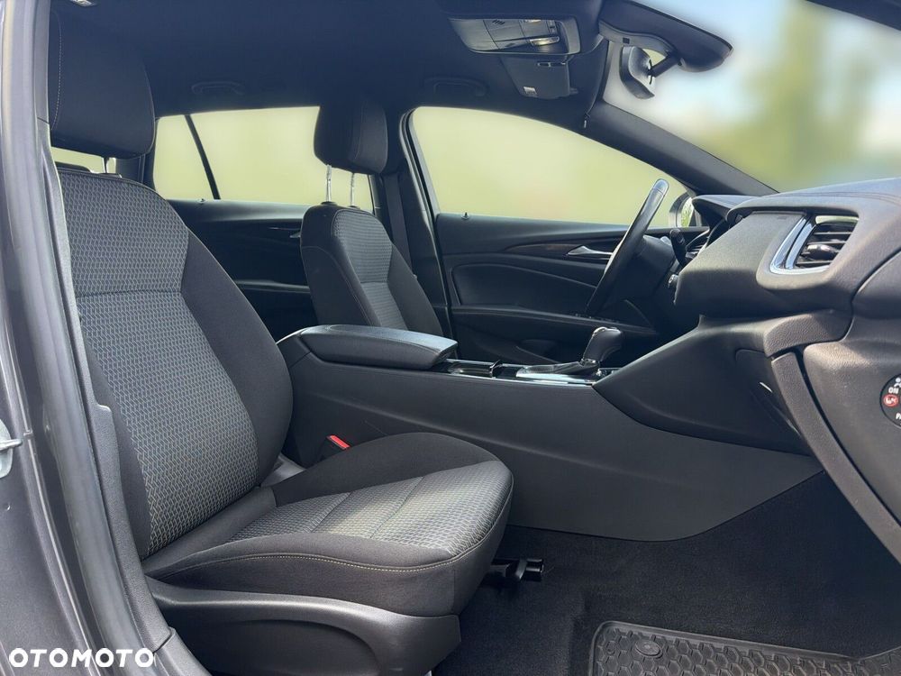 Opel Insignia - 15