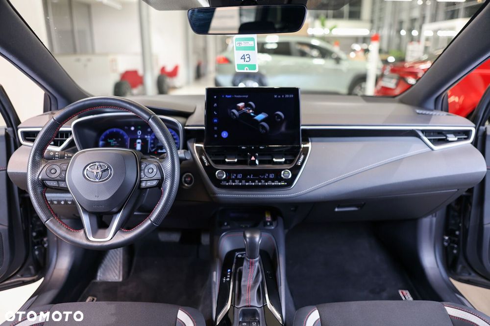 Toyota Corolla 2.0 Hybrid GR Sport Dynamic - 6