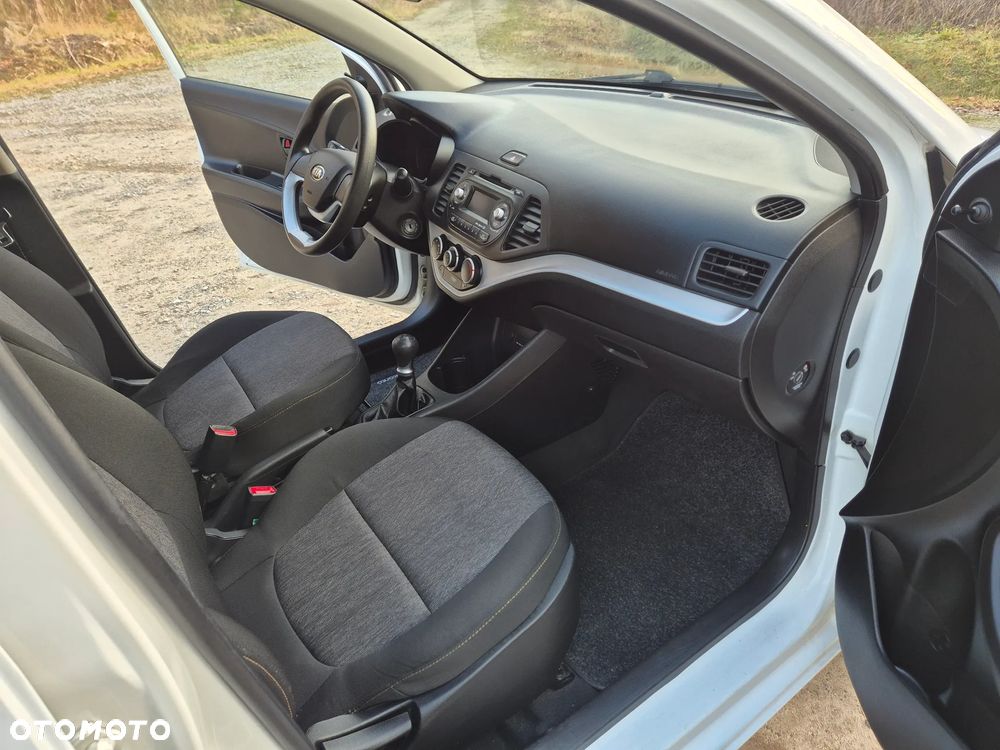 Kia Picanto 1.0 Dream Team Edition - 16