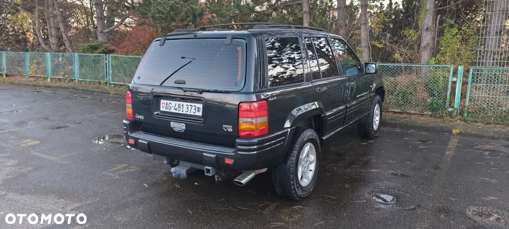 Jeep Grand Cherokee - 11