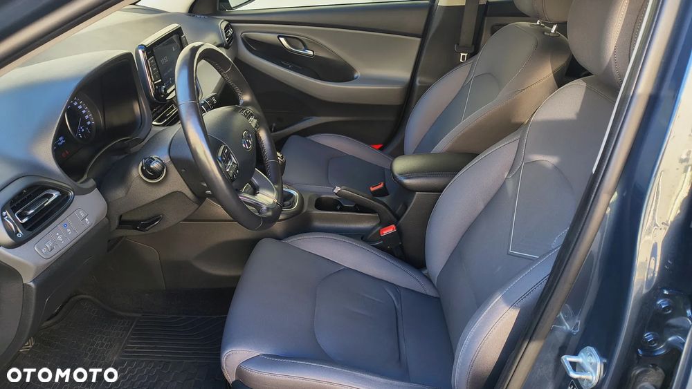 Hyundai i30 1.5 T-GDI 48V Smart - 9