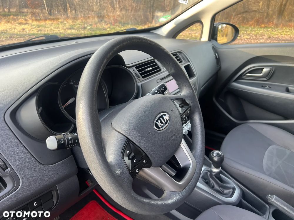 Kia Rio 1.2 Attract - 15