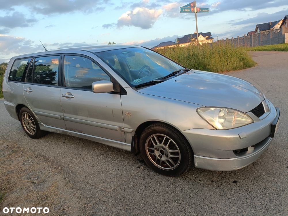 Mitsubishi Lancer - 3
