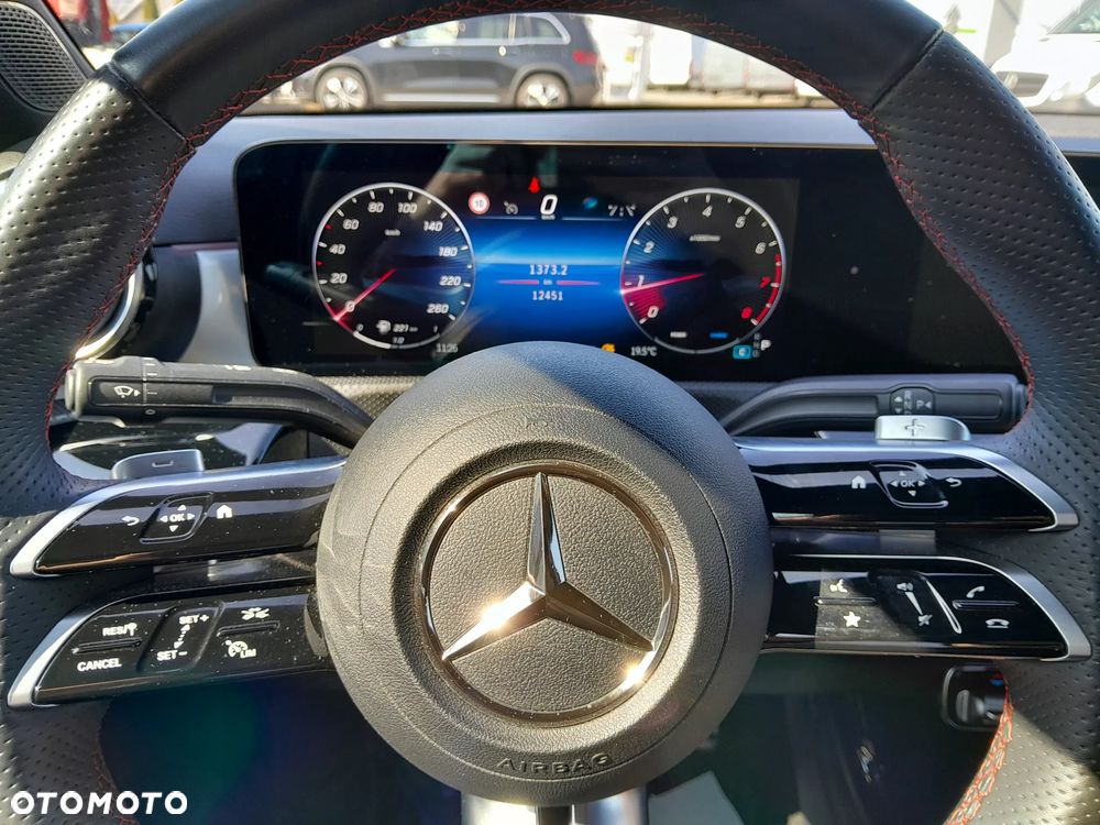 Mercedes-Benz Klasa A 200 AMG Line 7G-DCT - 12