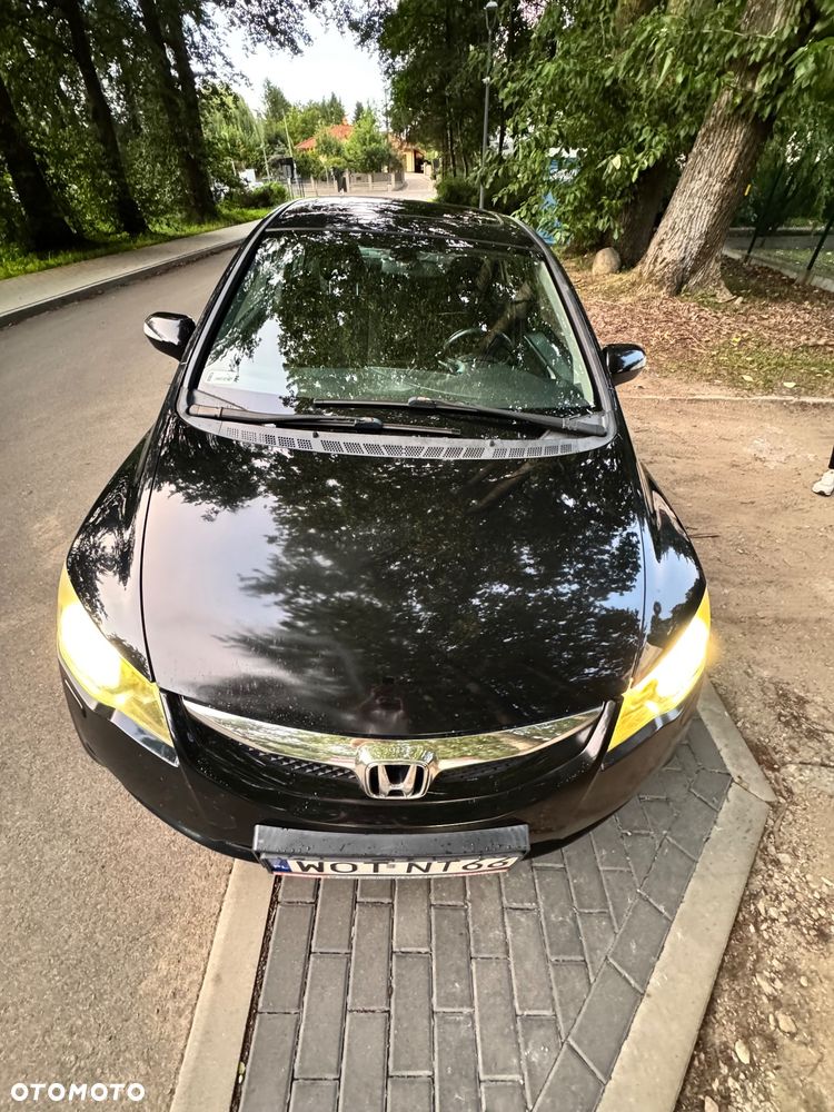 Honda Civic 1.8 Executive - 12