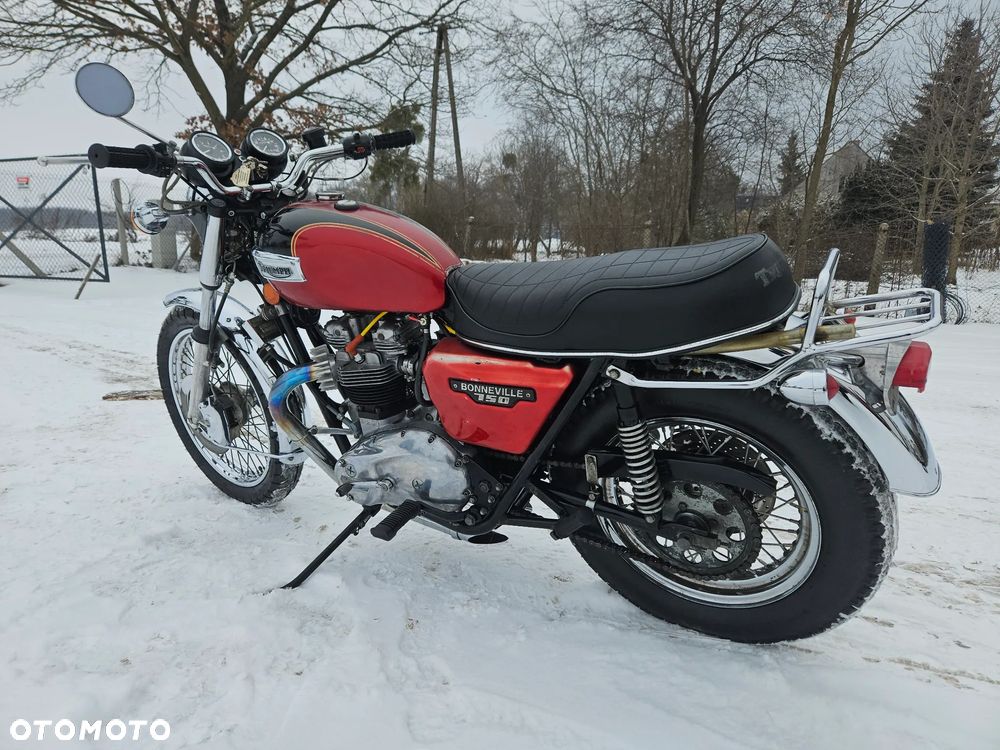 Triumph Bonneville - 6