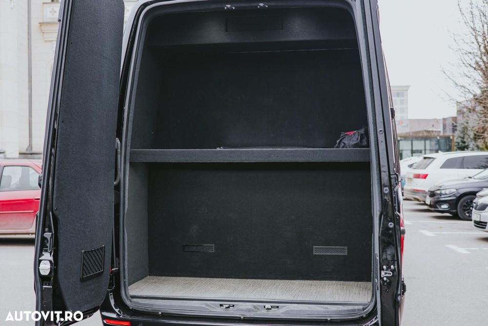 Mercedes-Benz Sprinter - 32