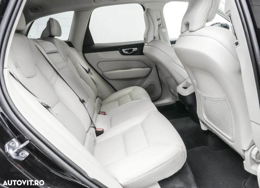 Volvo XC 60 D4 AWD Geartronic Momentum - 17