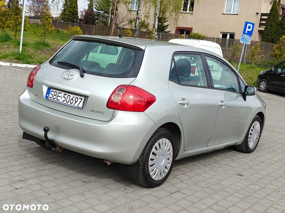 Toyota Auris 2.0 D-4D Luna - 10