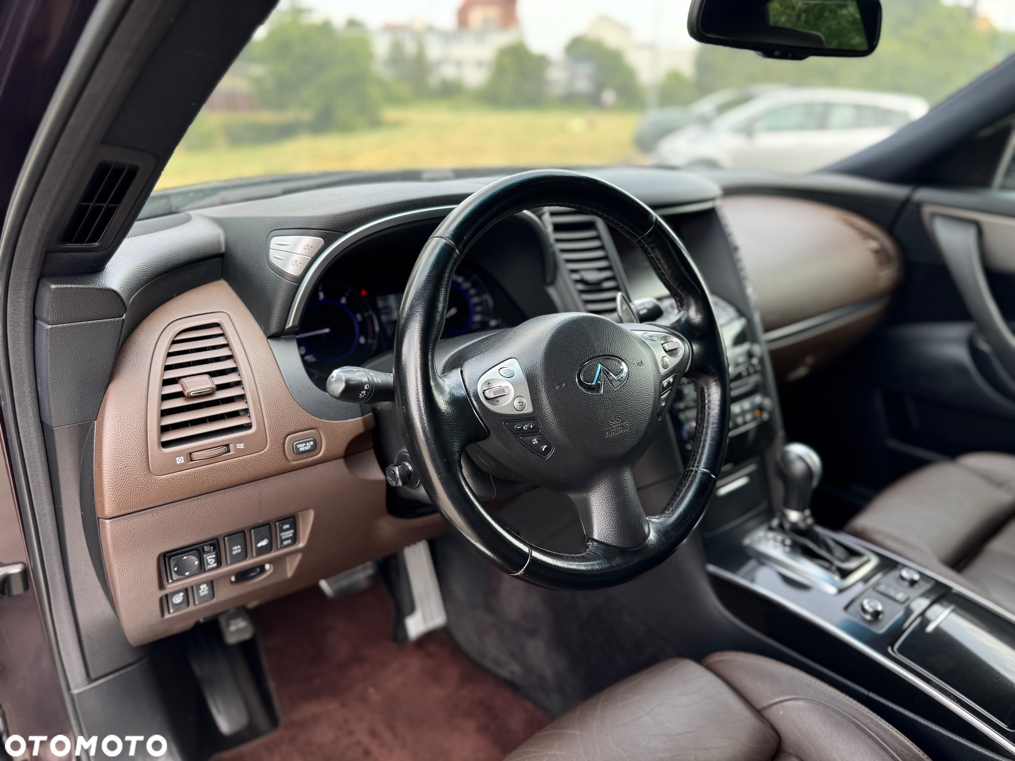 Infiniti FX FX30d S Premium - 9
