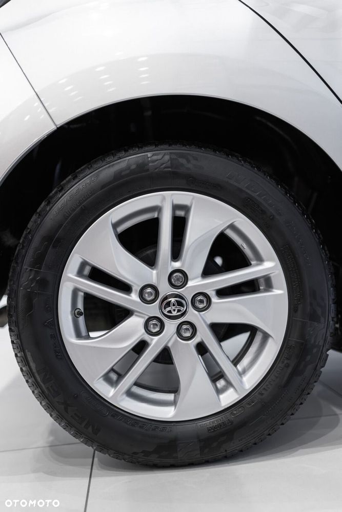 Toyota Yaris 1.5 Comfort - 16