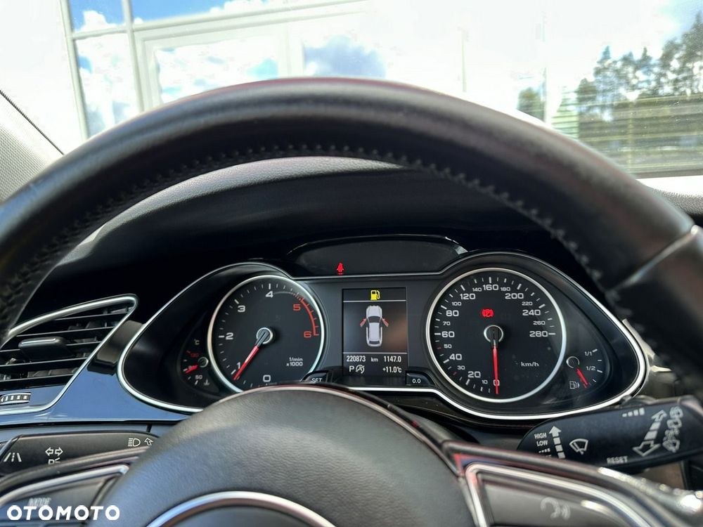 Audi A4 Avant 2.0 TDI DPF clean diesel multitronic S line Sportpaket - 19