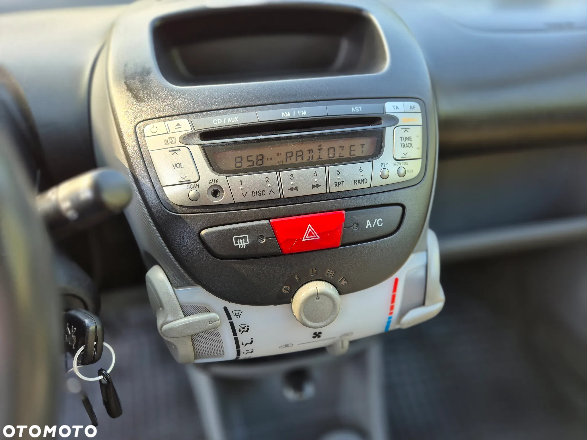 Peugeot 107 1.0 Trendy MAP Euro5 - 24