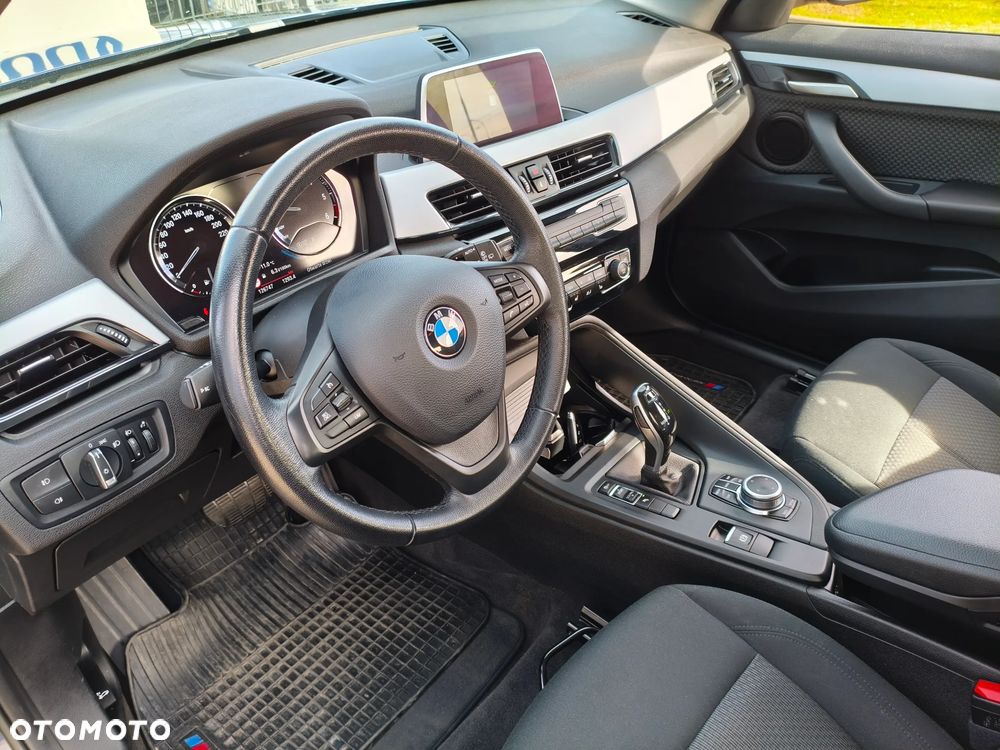 BMW X1 sDrive18d - 11