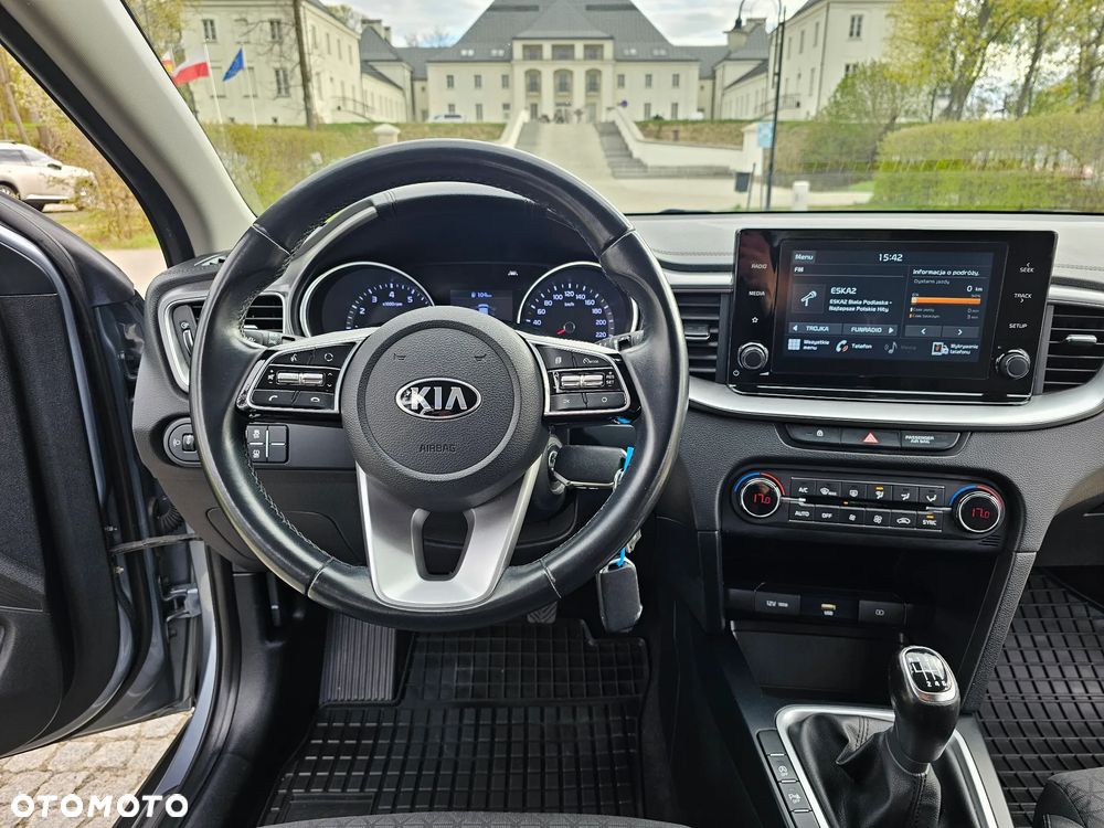 Kia XCeed 1.4 T-GDI L Business Line - 14