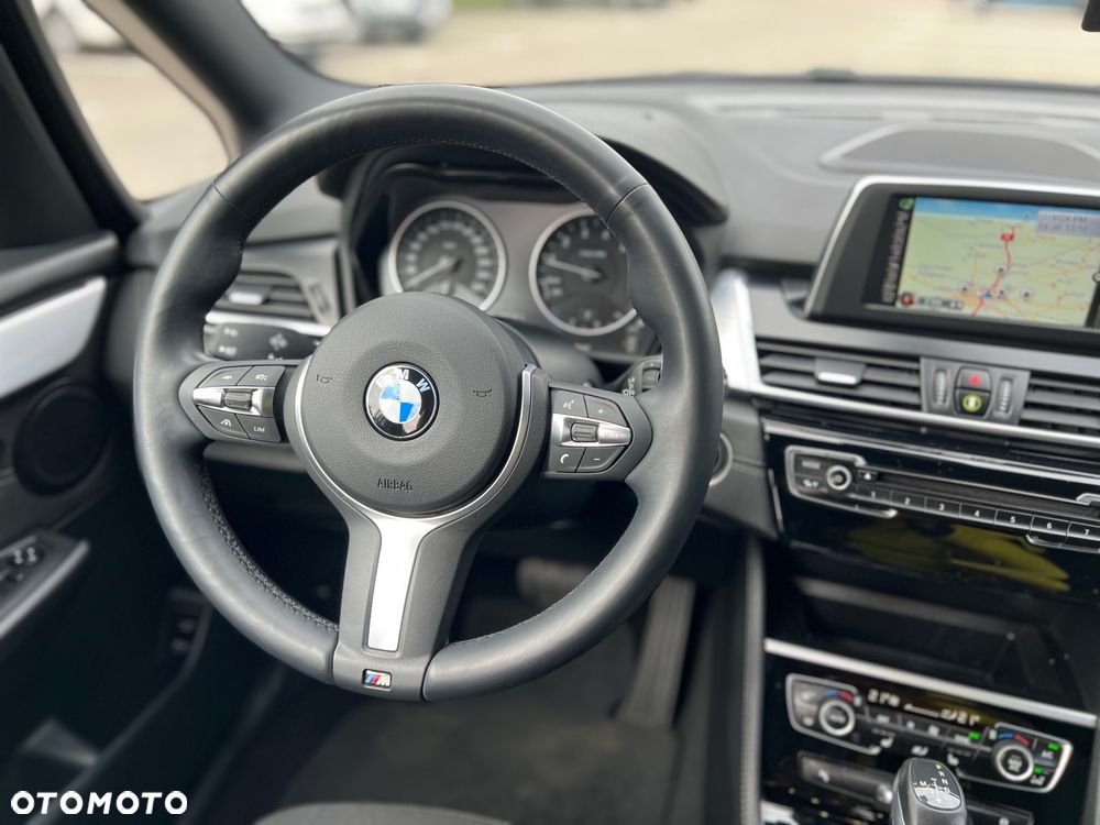 BMW Seria 2 220i Gran Tourer Sport-Aut Sport Line - 29