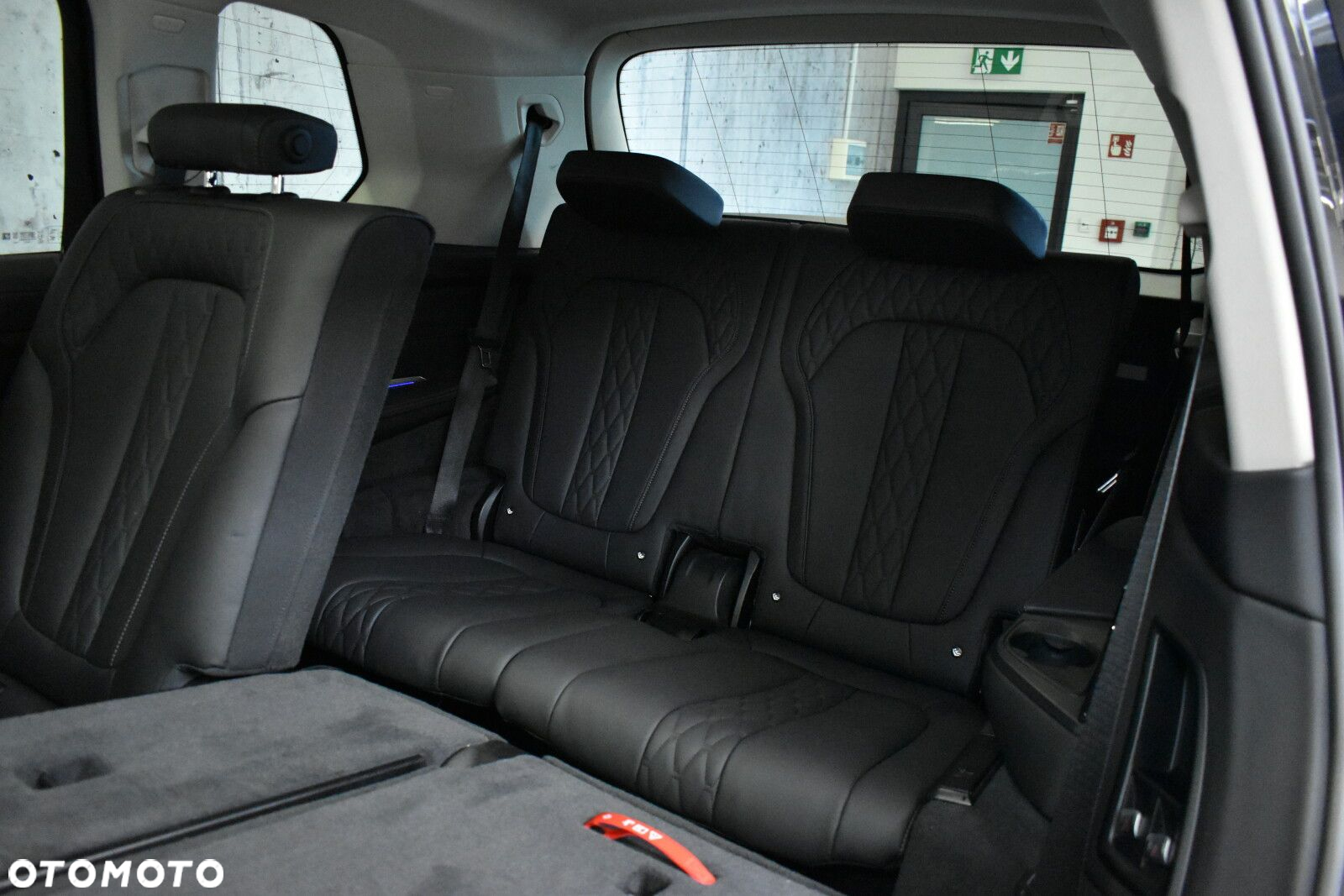 BMW X7 - 24