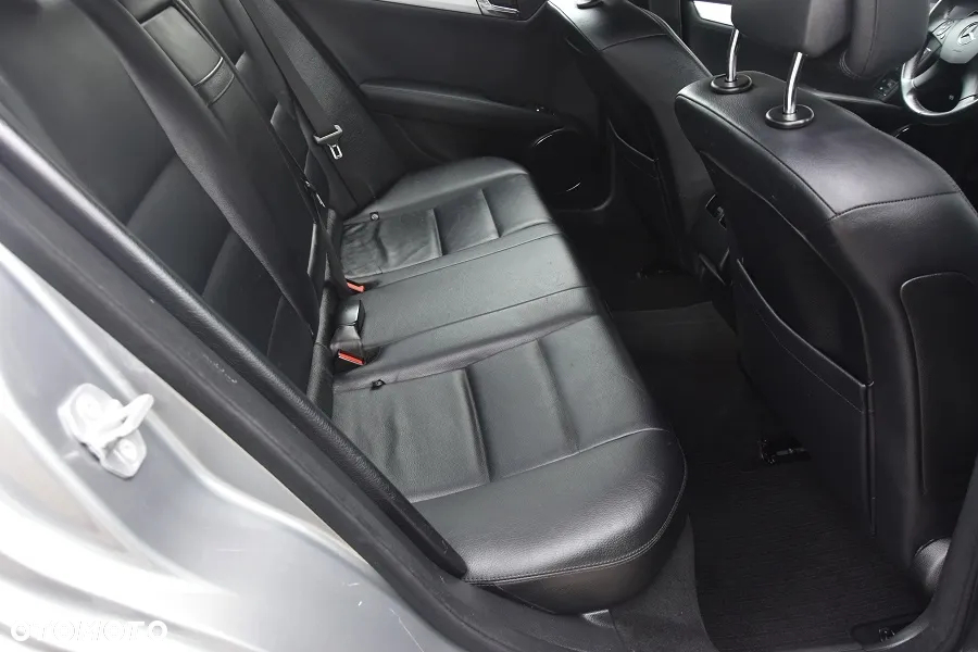 Mercedes-Benz Klasa C 200 T Kompressor Automatik Avantgarde - 18