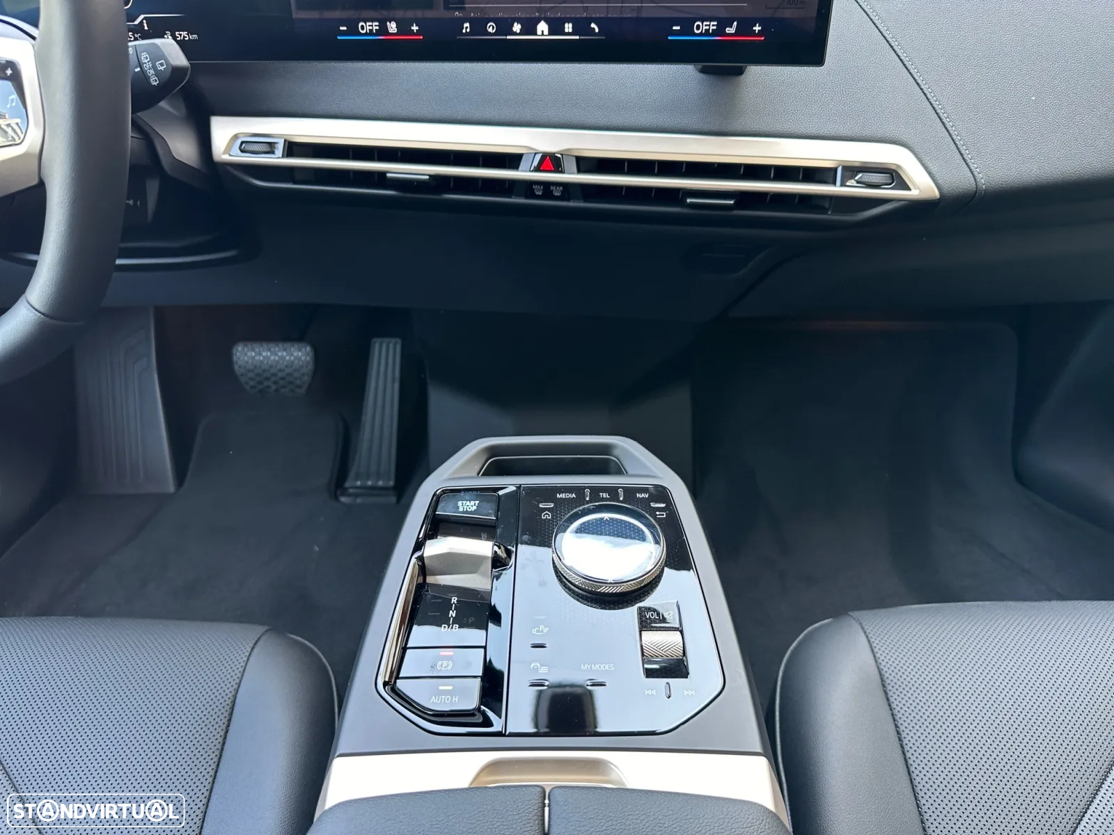 BMW iX xDrive 45 - 12