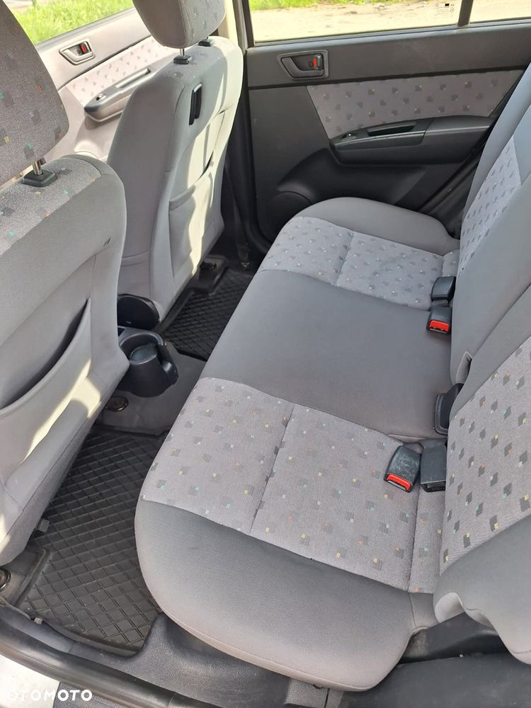 Hyundai Getz - 12