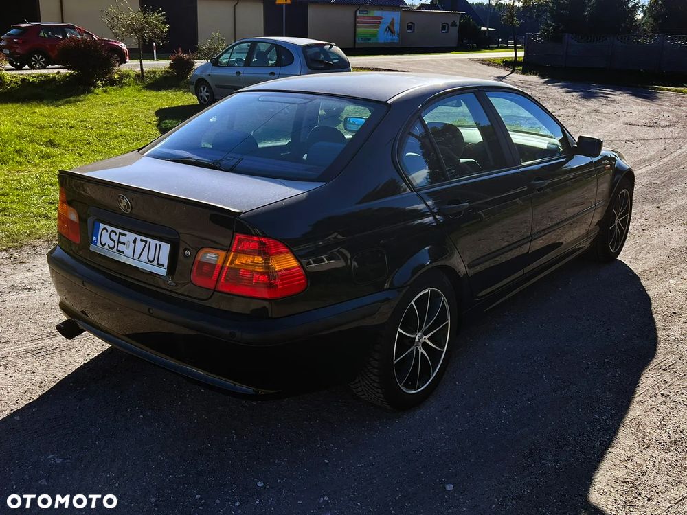 BMW Seria 3 318i - 8