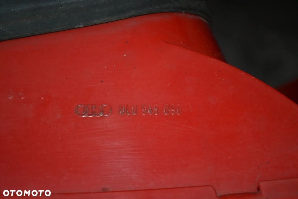 AUDI A3 8L LAMPA TYŁ TYLNA PRAWA KOMPLETNA ORYGINAŁ 8L0945096 - 5