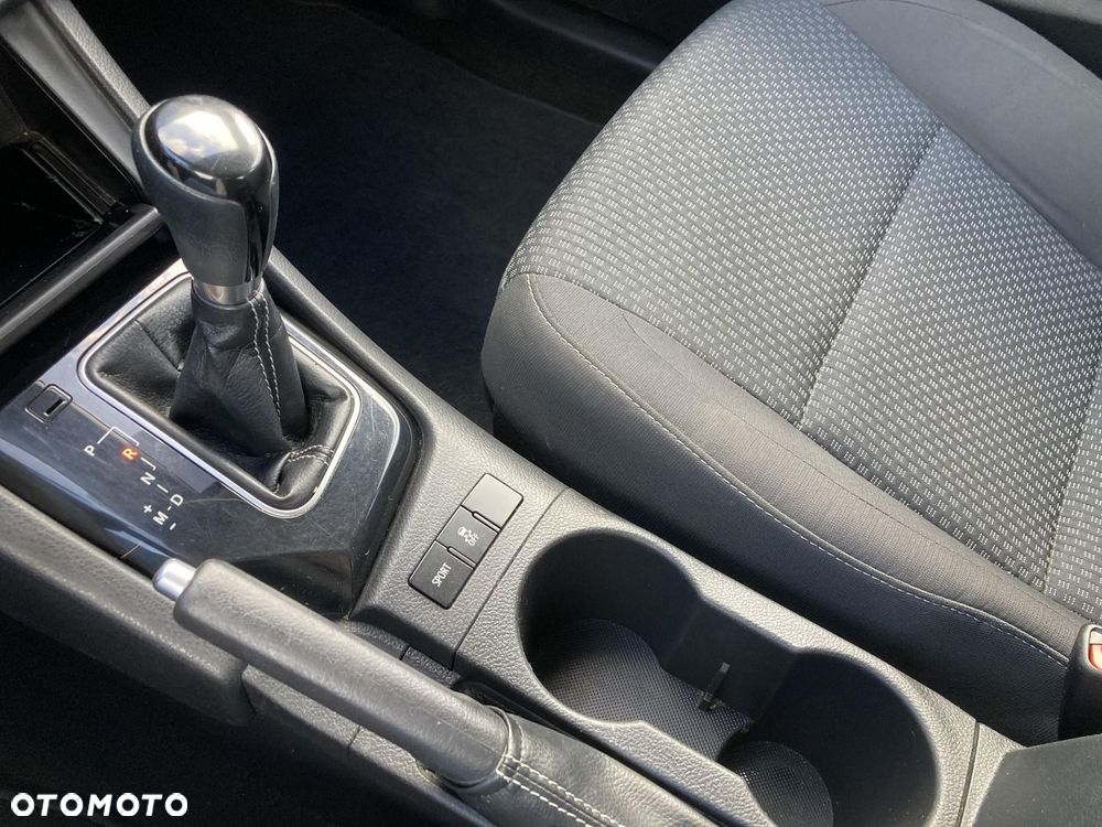 Toyota Corolla 1.6 Premium MS - 18