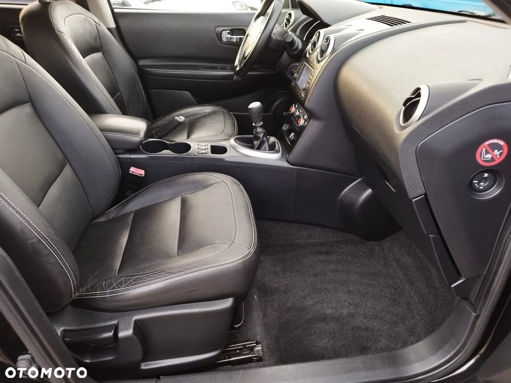Nissan Qashqai+2 2.0 dCi Tekna - 21
