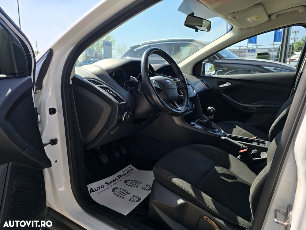 Ford Focus 1.0 EcoBoost Trend - 16