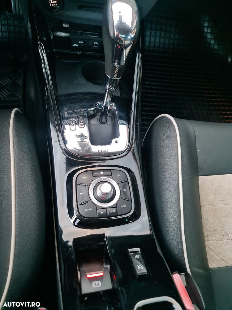 Renault Megane dCi 110 FAP EDC Bose Edition - 11