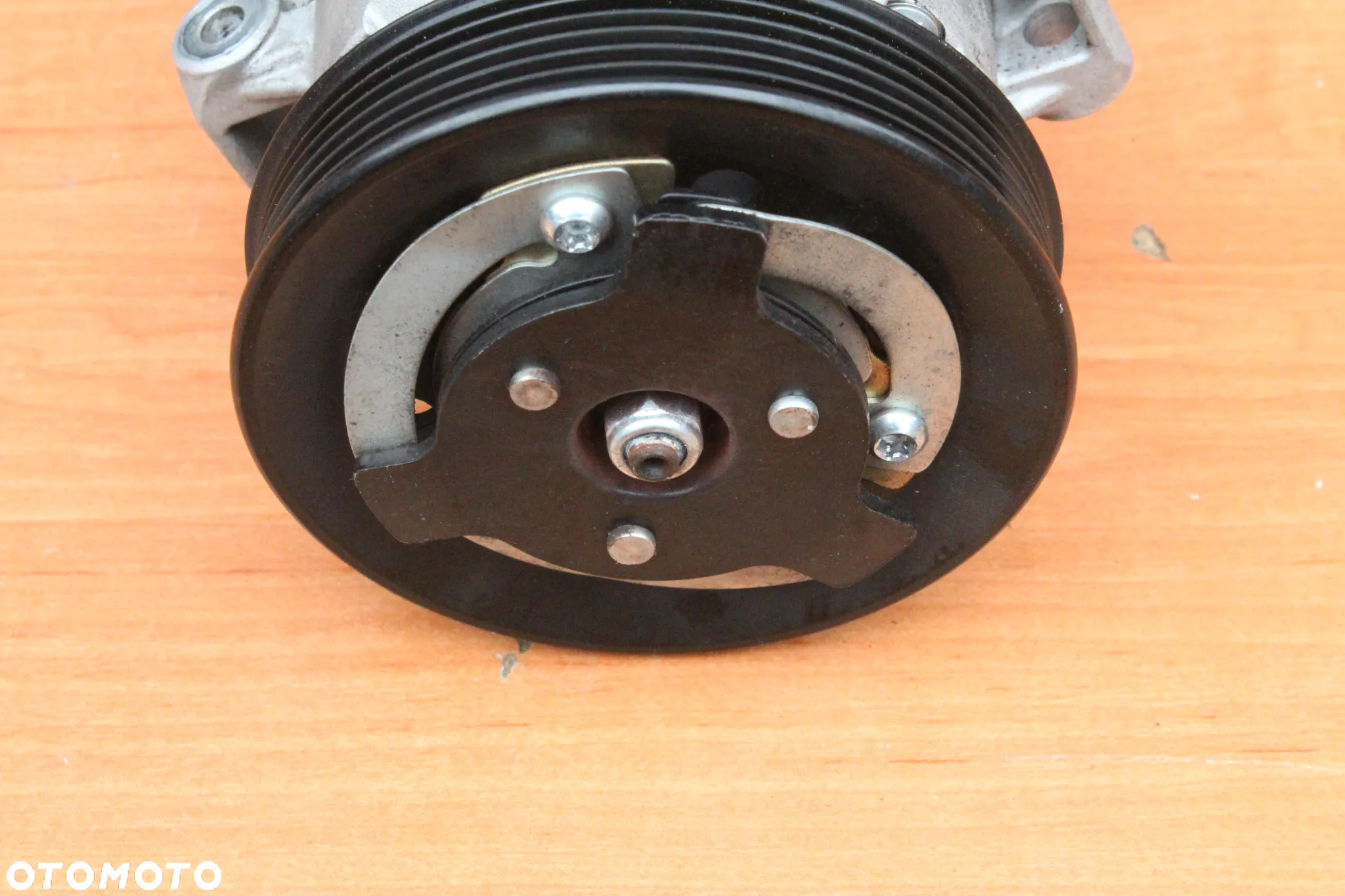 SPRĘŻARKA KLIMATYZACJI KOMPRESOR OPEL MERIVA B ASTRA J ZAFIRA C 1.4 TURBO 0155966 - 7