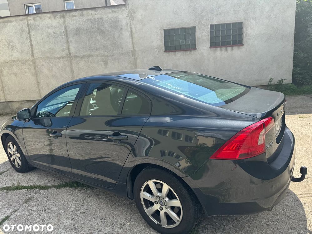 Volvo S60 - 4