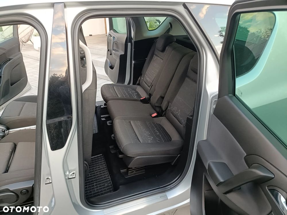 Opel Meriva - 17