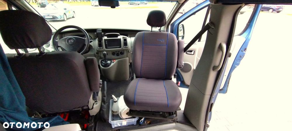 Opel Vivaro - 10
