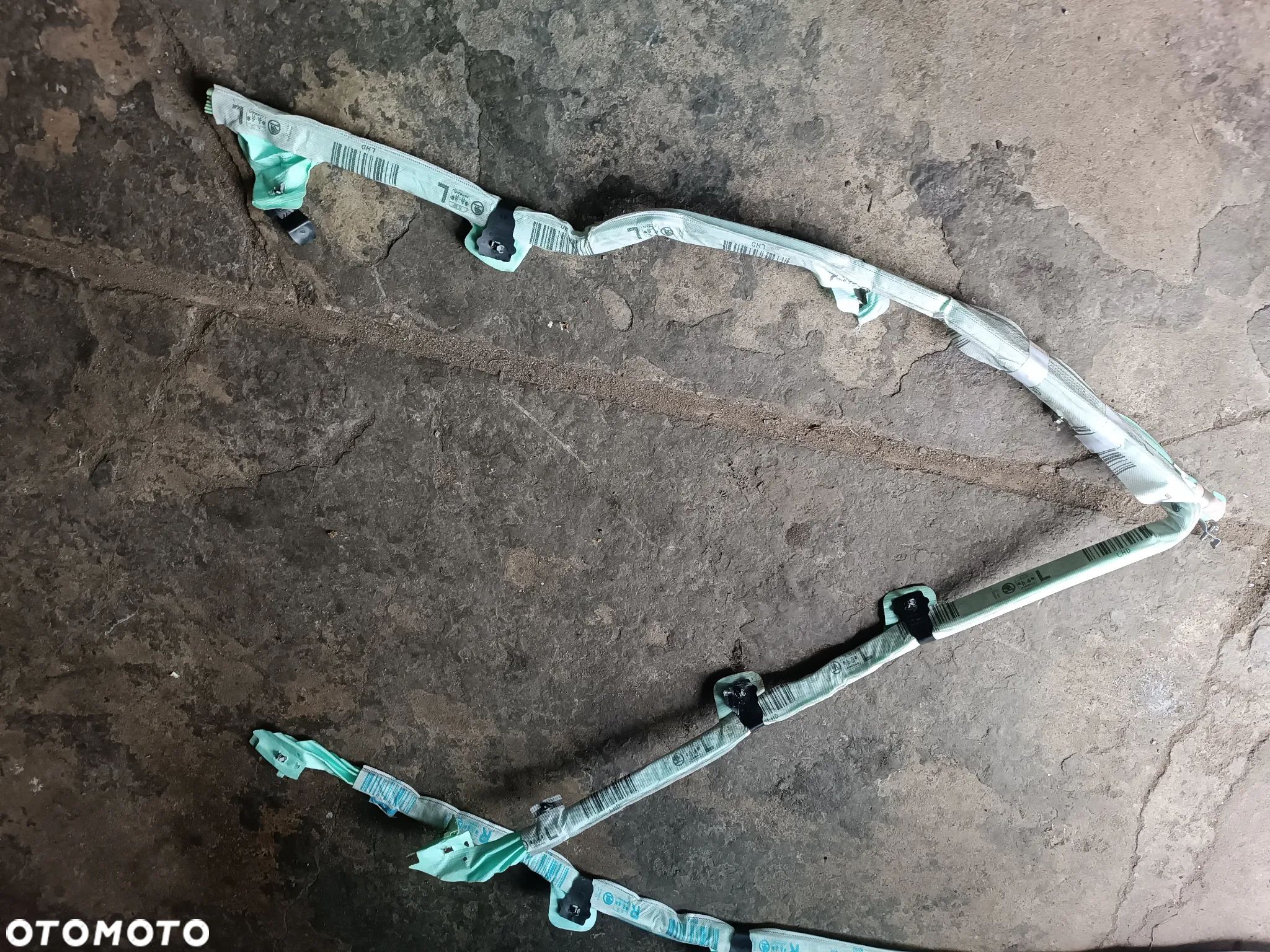 KURTYNA AIRBAG BOCZNA LEWA ORYGINAŁ 5E0880741 OCTAVIA III 3 - 1