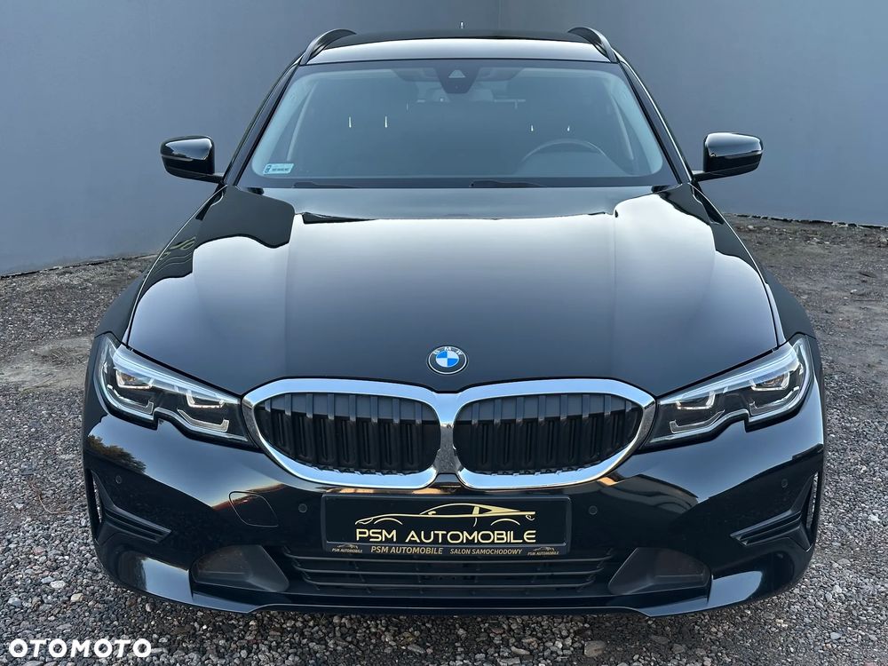 BMW Seria 3 318d - 4
