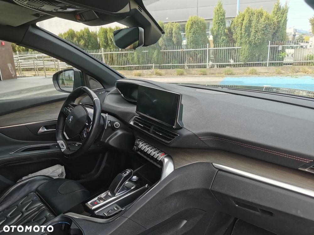 Peugeot 3008 225 e-EAT8 GT - 21