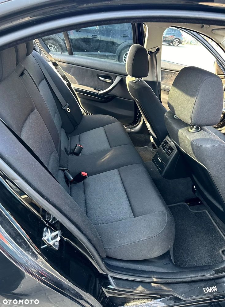 BMW Seria 3 - 16