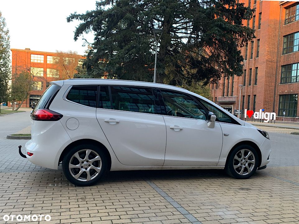 Opel Zafira - 18