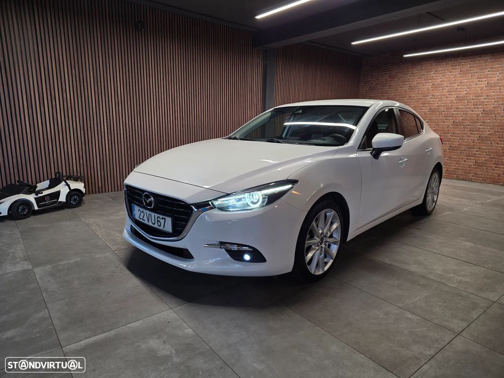 Mazda 3 Sedan 1.5 Sky-D Evolve HS Navi - 29