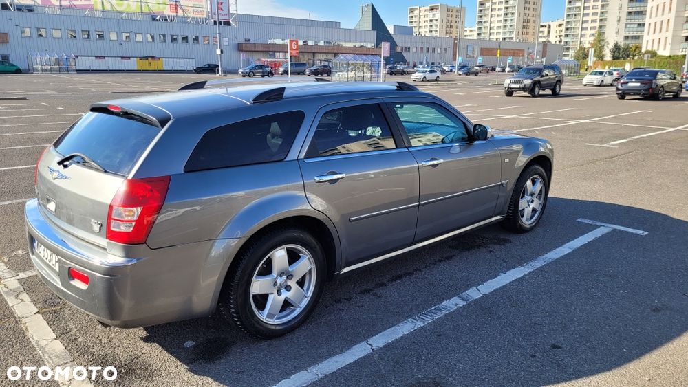 Chrysler 300C - 5