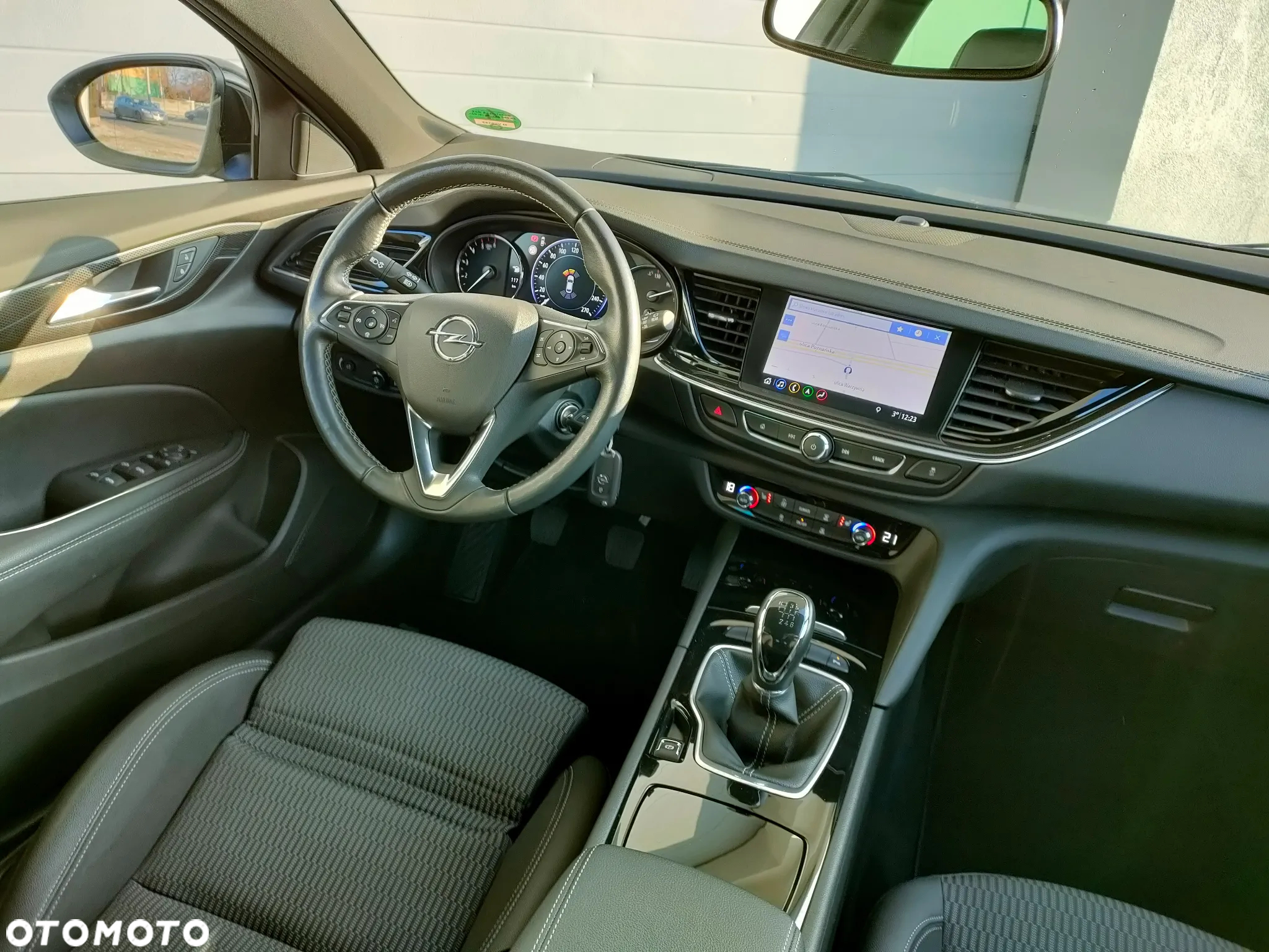 Opel Insignia 2.0 CDTI Elegance S&S - 24